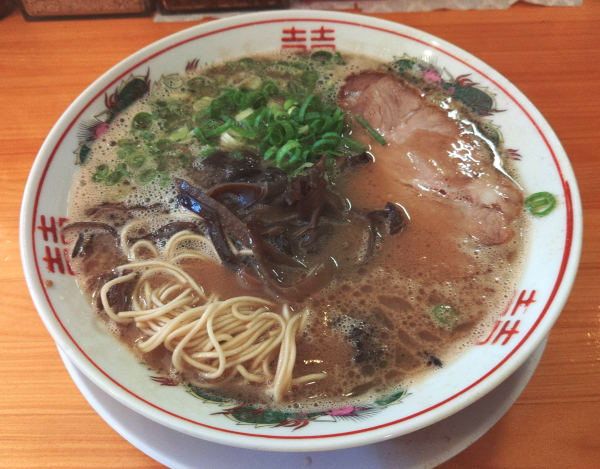 「豚骨らーめん ￥800」@てっちゃんの写真