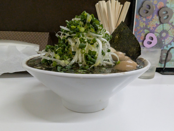 「黒ねぎちゃーしゅうめん・味付玉子＆うずらの玉子増し」@ぶたまるきの写真