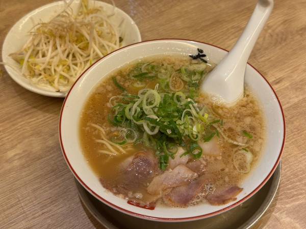 「ラーメン 小盛り　780円」@元祖熟成細麺 香来 宮崎ナナイロ店の写真