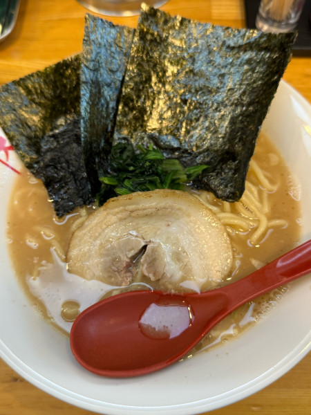 「ラーメン1000円」@ラーメン大桜 東神奈川駅前店の写真