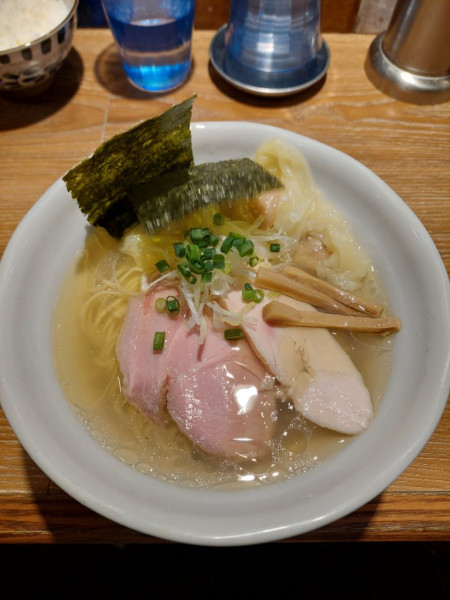 「中華そば しお+ワンタン+ごはん」@中華そば やま福の写真