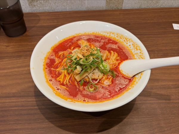 「辛鶏白湯そば」@鶏白湯 賚神の写真