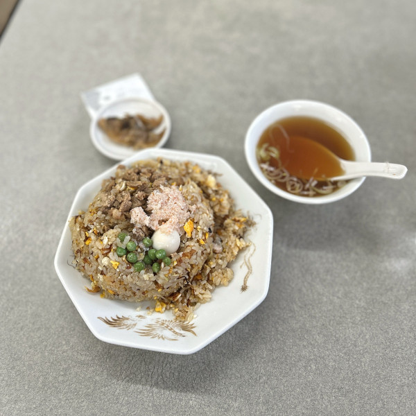 「五目チャーハン」@中華やの写真