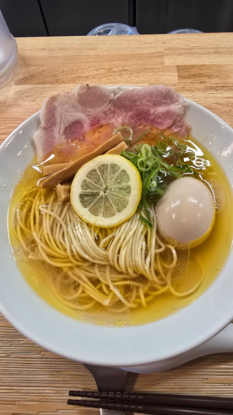 「鶏そば　塩　900円」@麺屋 松もとの写真