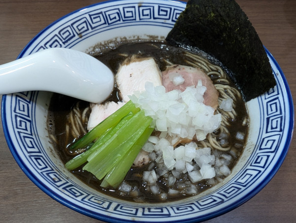 「【限定】ド濃厚イカ煮干ラーメン」@煮干し中華そば 山形屋の写真