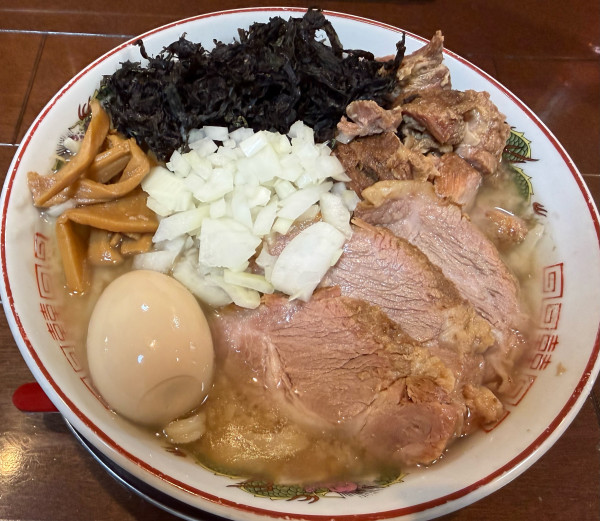 「特製ぎと家の中華そば特盛り」@燕三条中華そば ぎと家 武里本店の写真