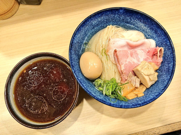 「特製地鶏中華つけそば(醤油)」@中華そばよしかわ 西荻窪店の写真