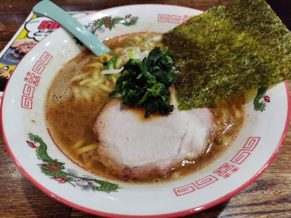 「限定　ラーメン　※かため、多い　※クーポンで５００円」@豚骨醤油ラーメン まじめ家の写真