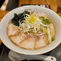 貝節ラーメン + チャーシュー