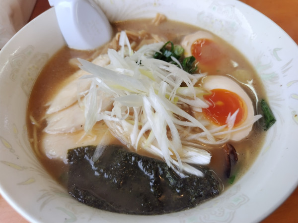 「とりねぎそば900円」@支那そば・横浜タンメン 阿波家の写真