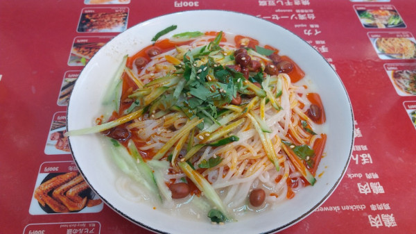 「まぜめん+アイスティー」@平成福順 アメ横店の写真