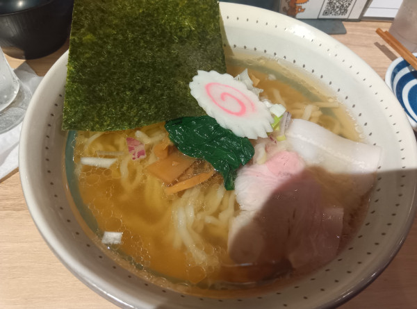 「白醤油ラーメン」@かわのそばの写真