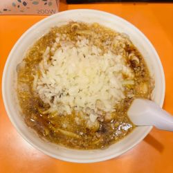 大油ラーメン 玉ねぎトッピング 大盛り