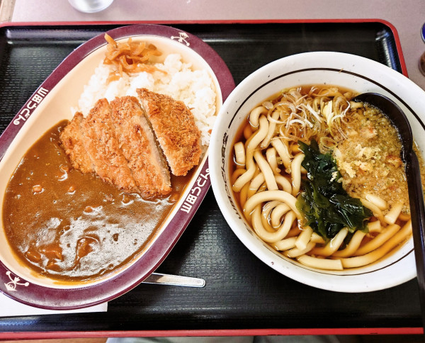「日替わりセット　かつカレーセット」@山田うどん食堂 大宮中川店の写真