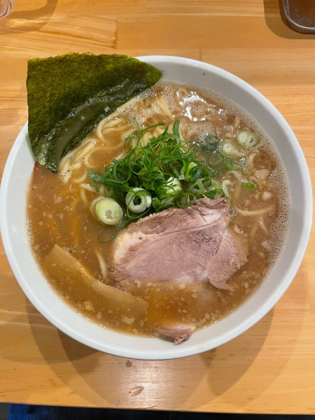 「背脂豚骨醤油ラーメン」@博多無邪気SECONDの写真
