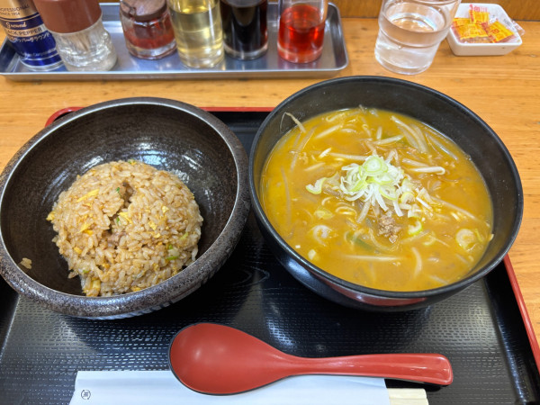 「味噌ラーメン半焼飯セット」@東竜 新橋店の写真
