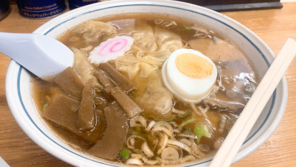 「ワンタンメン」@中華そば 富士屋 仙台店の写真