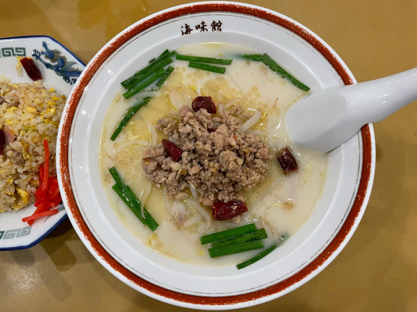 「豚骨台湾ラーメンセット(台湾炒飯)¥900」@海味館の写真