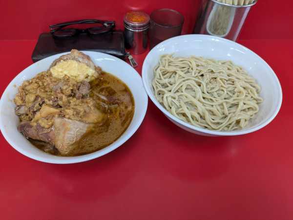 「つけ麺大ごま味豚増し　ヤサイ少ニンニクあぶら」@ラーメン二郎 柏店の写真