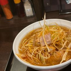 醤油ピリ辛ネギラーメン