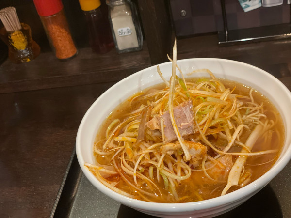 「醤油ピリ辛ネギラーメン」@拉麺  登の写真