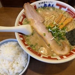 東京豚骨ラーメン