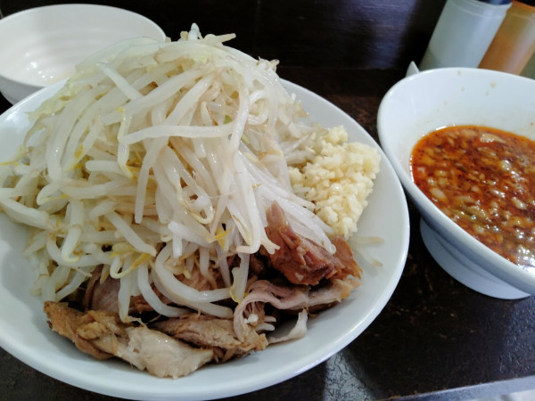 「つけ麺+生卵」@ぶたけん。の写真