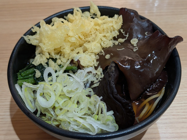 「富士ヶ嶽産きくらげのたぬきそば（680円）」@彩むさしの写真