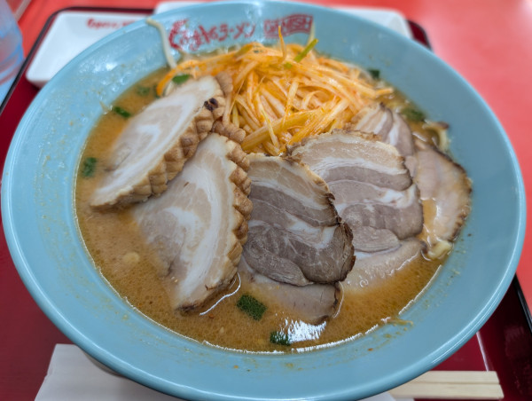 「ねぎ味噌󠄀チャーシューメン」@くるまやラーメン 鹿浜店の写真