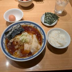 朝ラー専用中華そば（650円）海苔（100円）ライス＆生卵（無料