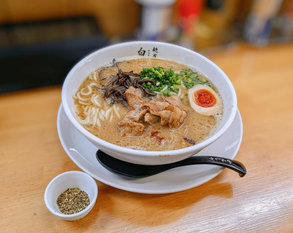 「濃厚炙り焼豚えびそば【限定】」@麺屋 白神の写真