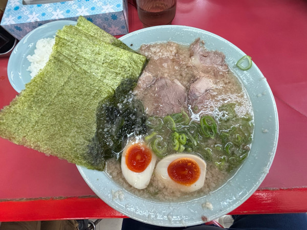 「チャーシュー麺中盛」@ラーメンショップ 牛久結束店の写真