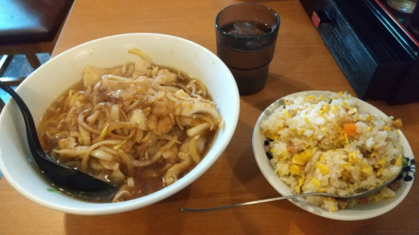 「Aセット(焼き肉ラーメン、半チャーハン)」@中華料理 味原の写真