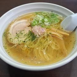煮干し中華800円