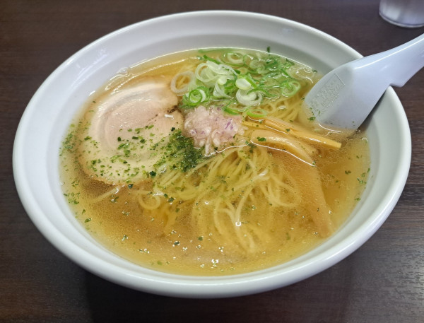 「煮干し中華800円」@麺屋結うの写真