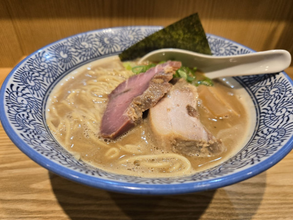 「らーめん」@麺屋山界の写真