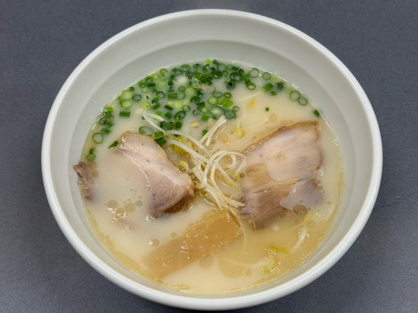 「塩ラーメン　870円」@きむら 大淀店の写真