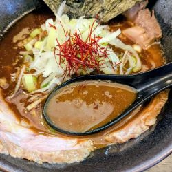 焼きあごらーめん 950円