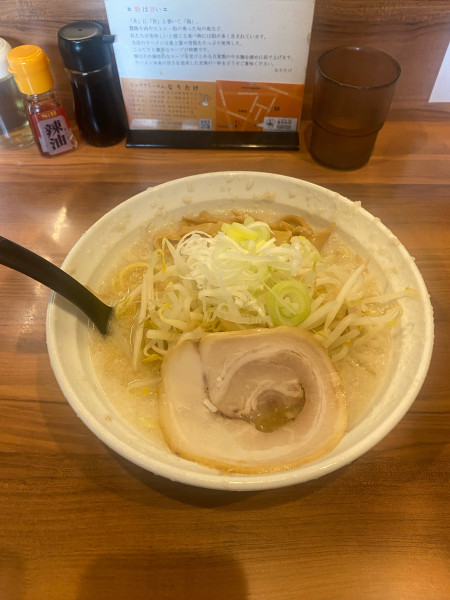 「しょうゆらーめん」@こってりらーめん なりたけ 池袋店の写真