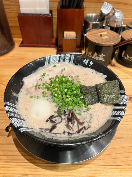 「味玉ラーメン」@博多一双 新横浜ラーメン博物館店の写真