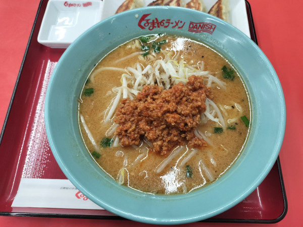 「ピリカラ挽き肉味噌ラーメン」@くるまやラーメン 鹿浜店の写真