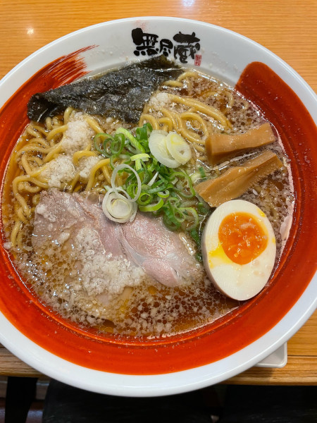 「背脂新潟しょうゆ」@越後秘蔵麺 無尽蔵 柳津家の写真