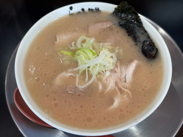 「半らーめん　650円」@らーめん物語 豚の恩返しの写真