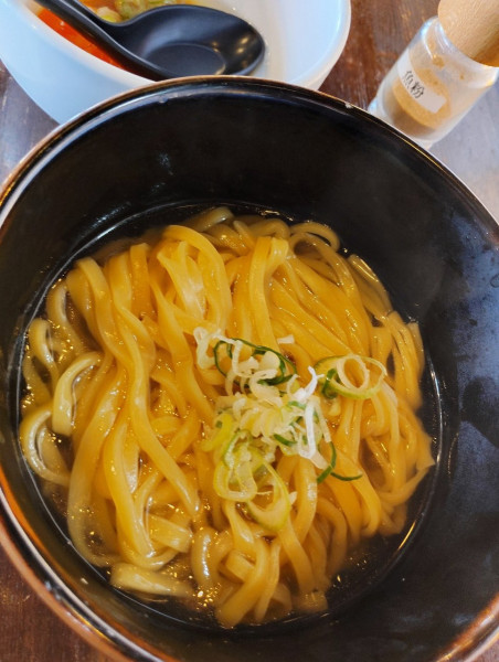 「ひっぱり中華そば (那須御用卵入り)　670円」@佐野らーめん 噂の藤の介の写真