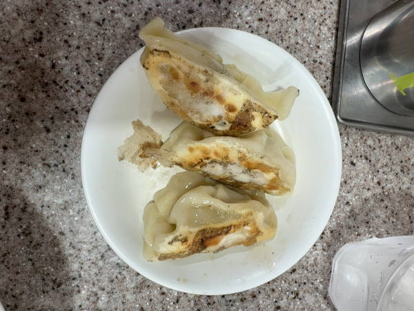 「半餃子」@ラーメン王 後楽本舗の写真