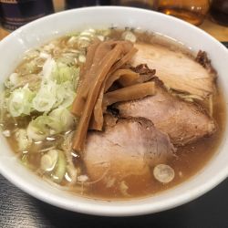ラーメン少なめ 850円