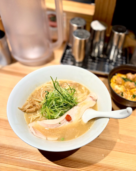 「京都鶏白湯らーめん」@HACHIKI 八起庵 日本橋店の写真