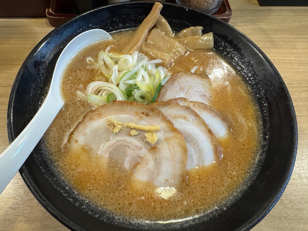 「濃厚味噌チャーシューメン」@威風 青山店の写真
