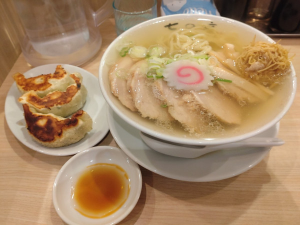 「生姜チャーシューめん+餃子」@しょうがラーメン七の庫の写真