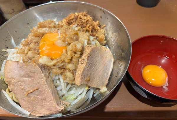 「汁なし＋豚増」@ラーメン 太るの写真